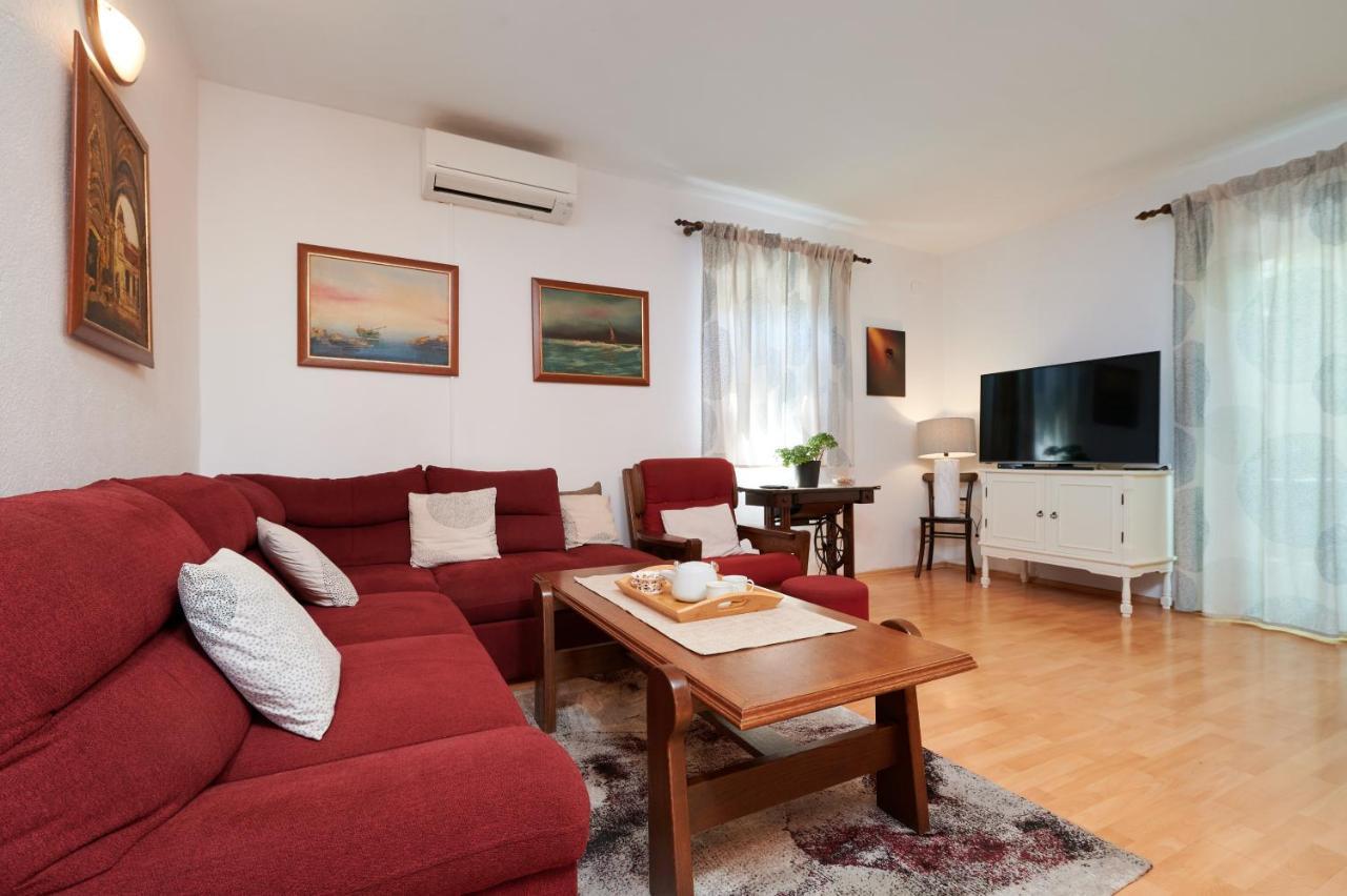 Guesthouse Aria Τρογκίρ Εξωτερικό φωτογραφία